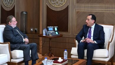 رئيس-الوزراء-يلتقي-محافظ-البنك-المركزي-لمتابعة-جهود-التنسيق-المشترك 