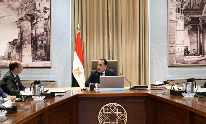 رئيس-الوزراء-يُتابع-مع-وزير-المالية-عددًا-من-ملفات-العمل
