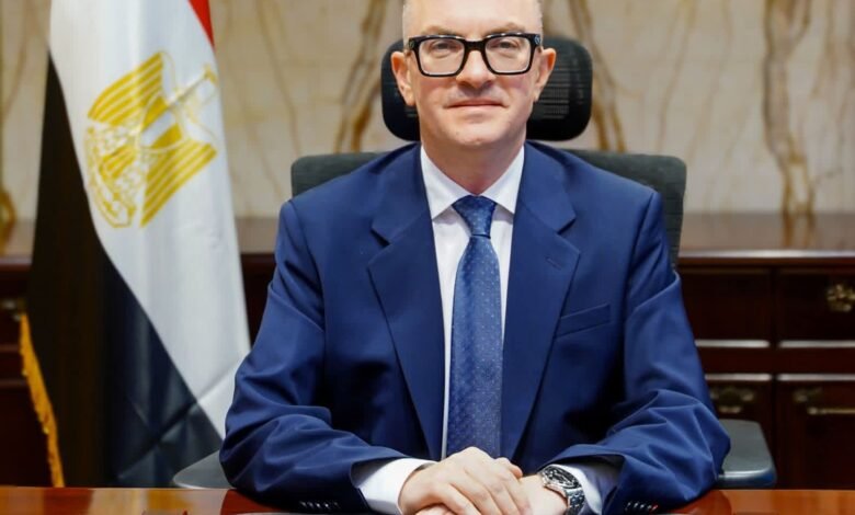 وزير-التخطيط:-العمل-بروح-الفريق-وتعزيز-التنسيق-الحكومي-خلال-المرحلة-المقبلة