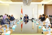 وزير-التخطيط-يعقد-اجتماعًا-مع-قيادات-الوزارة-لمتابعة-موقف-الخطة-السنوية 