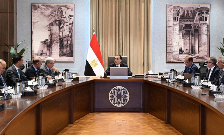 رئيس-الوزراء-يستعرض-أولويات-المرحلة-المقبلة-في-الملفات-الاقتصادية