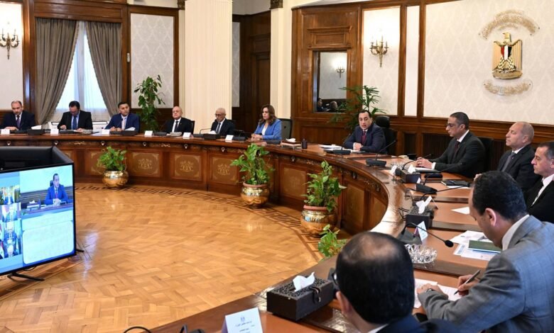 رئيس-الوزراء-يترأس-أول-اجتماع-لمجلس-المحافظين-بعد-تشكيله-الجديد