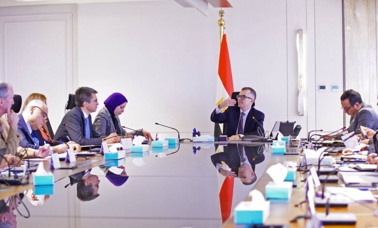 وزير-التخطيط:-أهمية-قصوى-لإعداد-خطتي-التنمية-السنوية-ومتوسطة-المدى