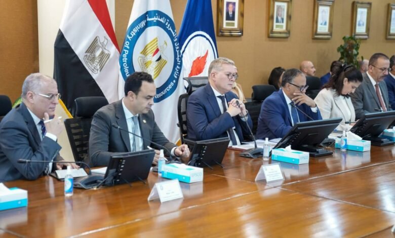 وزير-البترول-يؤكد-على-أهمية-التكنولوجيا-في-تعظيم-الاستفادة-من-الفرص-بخليج-السويس
