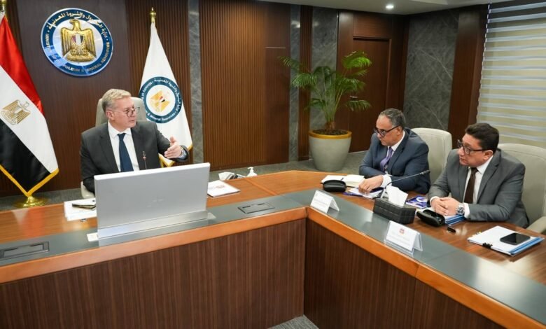 ميناء-الحمراء-البترولي-يبدأ-نشاط-تخزين-وتداول-البترول-الخام-لحساب-الغير