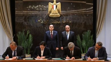 الحكومة-توقع-اتفاقيات-مع-القطاع-الخاص-في-مجال-الطاقة-المتجددة