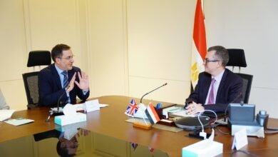 وزير-التخطيط-يبحث-مع-السفير-البريطاني-سبل-تعزيز-التعاون-الاقتصادي