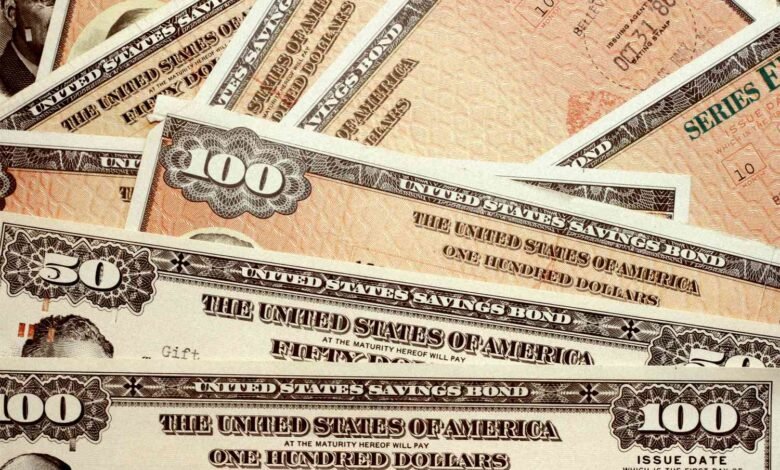 هبوط-عائدات-السندات-الأمريكية-عقب-إعلان-تعليق-الضربات-العسكرية-ضد-إيران