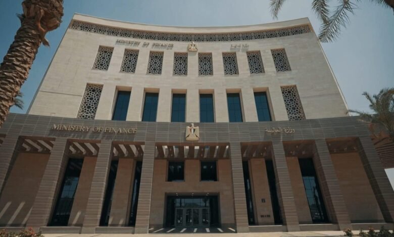 “المالية”:-صرف-مرتبات-أبريل-ومايو-يوم-19-من-كل-شهر