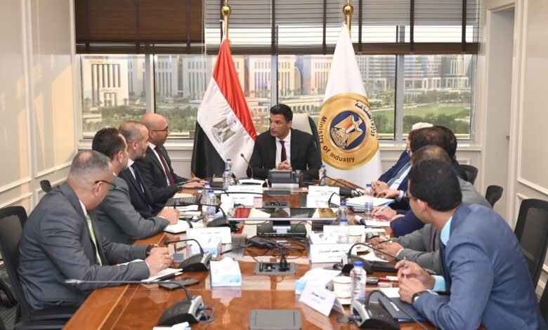 industry-minister-reviews-abb-egypt’s-expansion-plans,-backs-growth-in-electrical-manufacturing