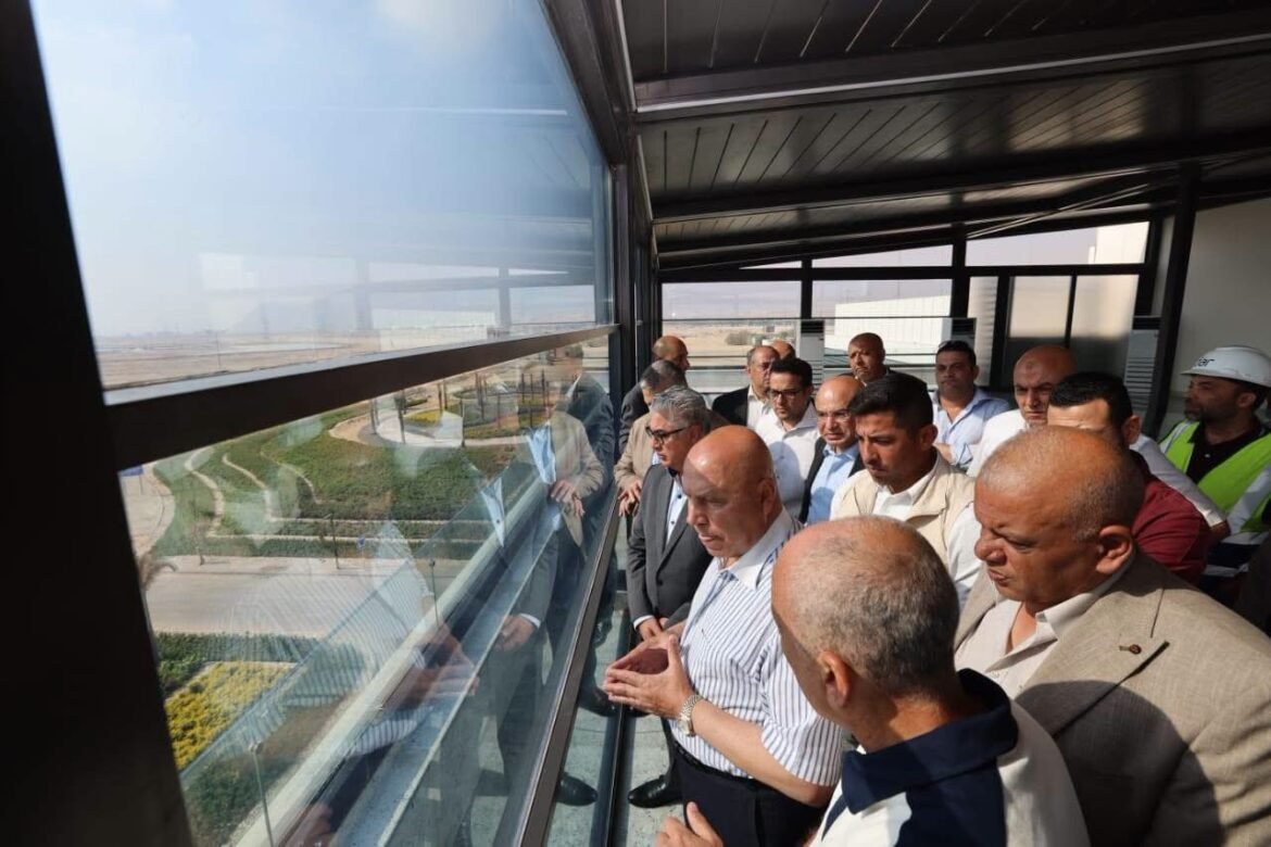 وزير-النقل-يتفقد-مشروع-تطوير-واستكمال-ميناء-السخنة