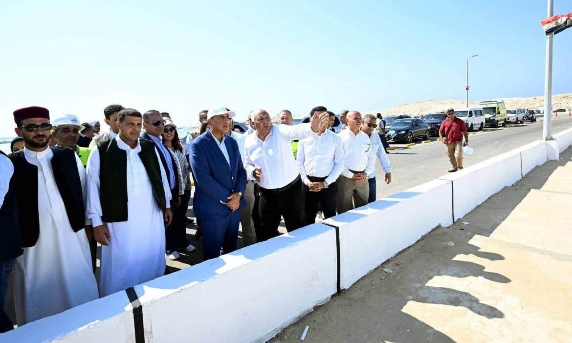خلال-جولته-اليوم-بمحافظة-مطروح.-رئيس-الوزراء-يفتتح-كوبري-«روميل»-بعد-تطويره