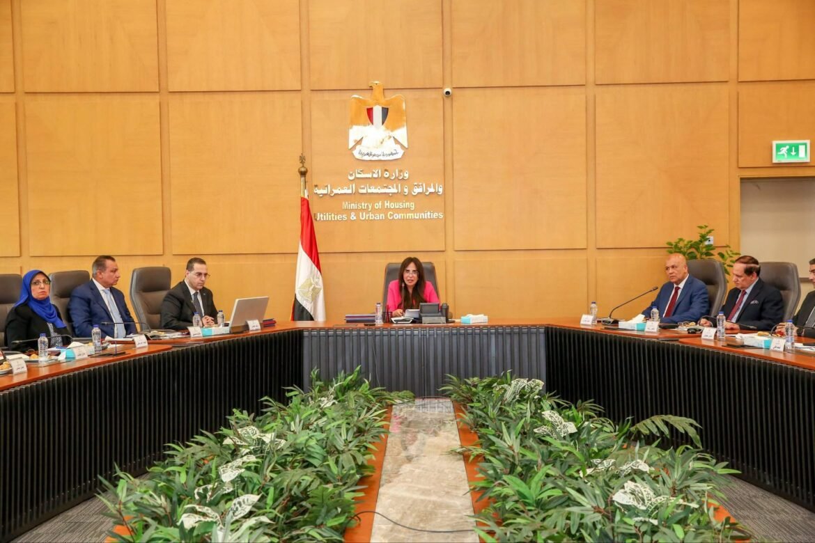 “المجتمعات-العمرانية”-تناقش-خطة-تطوير-مدن-الساحل-الشمالي-حتى-2030