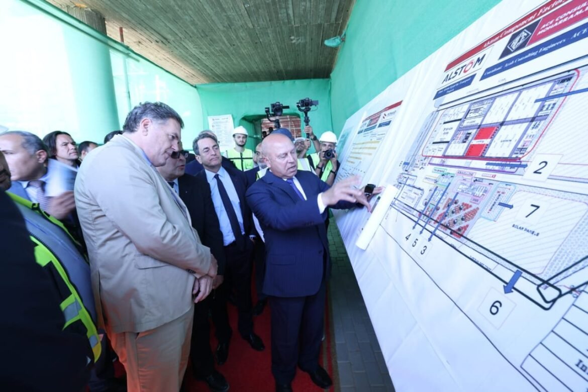 وزير-النقل-ونظيره-الفرنسي-يتفقدان-مجمع-ألستوم-الصناعي-بمدينة-برج-العرب-الجديدة