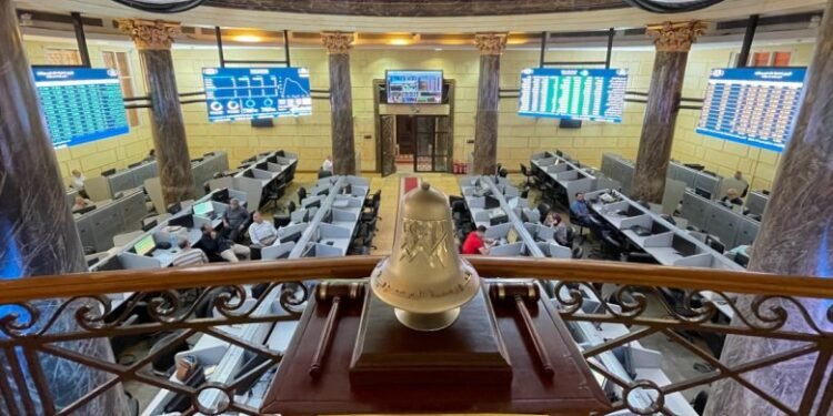 مبيعات-محلية-وعربية-تهبط-بـ«egx30»-دون-56-ألف-نقطة