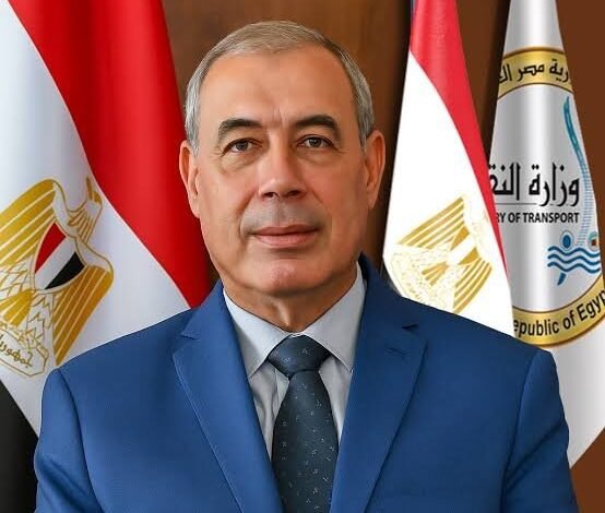 وزير-النقل-يجدد-الثقة-في-اللواء-الجزيري-رئيسا-لقطاع-النقل البحري-واللوجستيات 