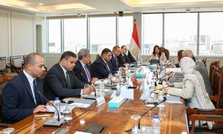 “وزيرة-الإسكان”-تتابع-طرح-وتنفيذ-وحدات-“سكن-كل-المصريين”