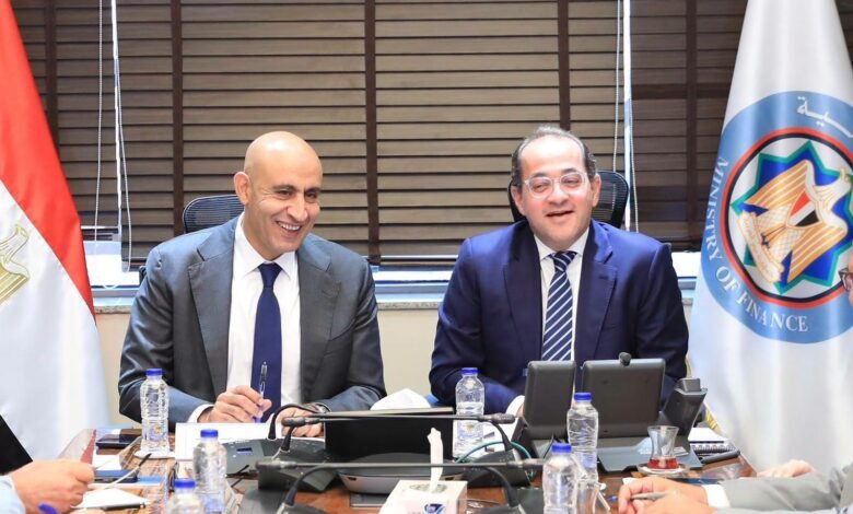 «المالية»-تستهدف-زيادة-مرتبات-المعلمين-العام-الدراسي-المقبل