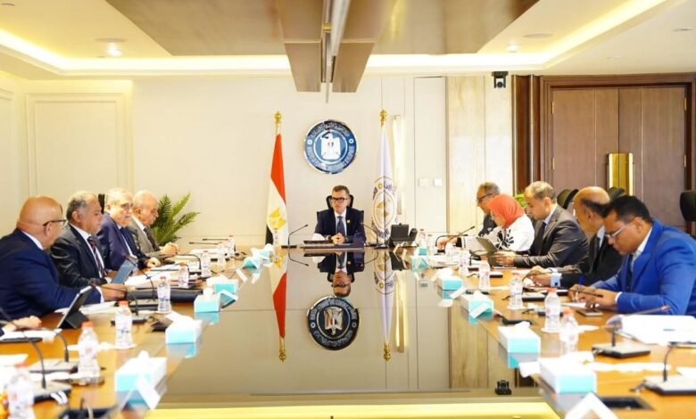 “التخطيط”-تبحث-الاستغلال-الأمثل-لأصول-بنك-الاستثمار-القومي
