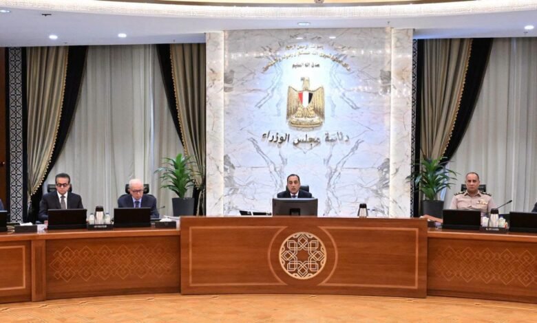 رئيس-الوزراء:-الحكومة-تبدأ-تنفيذ-التكليفات-الرئاسية-لتحسين-معيشة-المواطنين