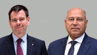 وزير-النقل-ونظيره-المجري-يتفقان-على-استكمال-توريد-عدد-44-عربة-ركاب-جديدة-جاري-تصنيعها-في-المجر